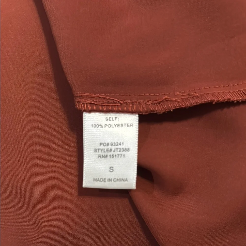 Gilli Rust V-Neck Tank Top - Picture 6 of 6